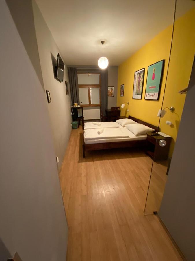 Central Studios Praha Bagian luar foto